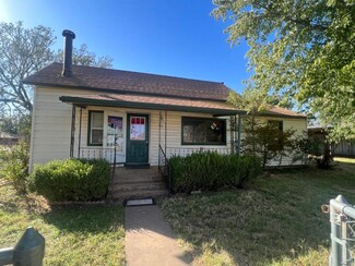 402 Garfield St, Lahoma, OK 73754
