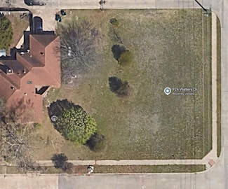 924 Walters Dr, Cedar Hill, TX 75104