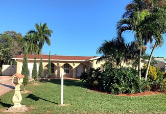 10144 Flag Dr, Palm Beach Gardens, FL 33410