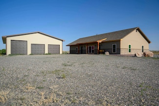 1909 Lane 39 1 2, Basin, WY 82410