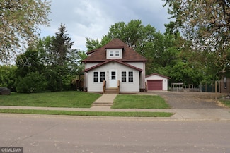 401 Main St E, Hinckley, MN 55037