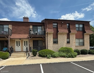 1405 Normandy Ct, Flemington, NJ 08822