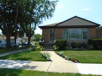 7435 W Howard St, Chicago, IL 60631