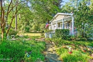 128 Elliott St, Beaufort, SC 29902