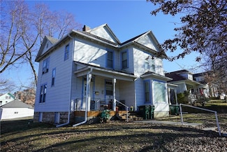 1101 S Broadway St, Leavenworth, KS 66048