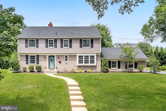 177 Ramblewood Rd, Moorestown, NJ 08057
