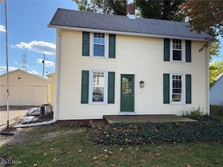 617 Franklin Ave, Conesville, OH 43811