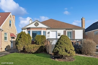 4269 Ruby St, Schiller Park, IL 60176