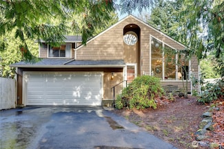 2120 NE Edwin Ct, Poulsbo, WA 98370