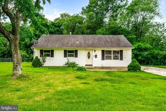 116 S Dennis Dr, Clayton, NJ 08312