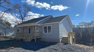 307 E Old Cross Rd, New Market, VA 22844