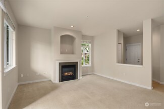 3500 E Lake Sammamish Pkwy SE Unit 1-204, Sammamish, WA 98075