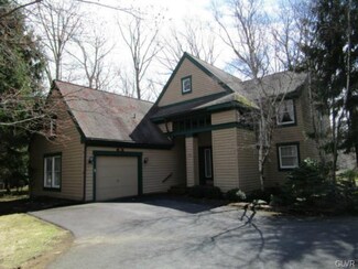 179 Long Rd, Canadensis, PA 18325