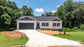 3137 Riber Ln, Claremont, NC 28610