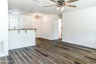 239 Seal Ave, Pass Christian, MS 39571