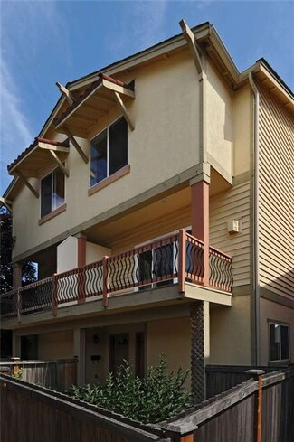 4506 40th Ave SW, Seattle, WA 98116