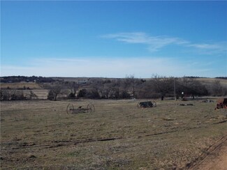 1410 County Street 2720, Cement, OK 73017
