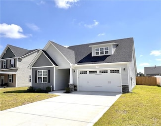 175 Watercress Ln, Raeford, NC 28376