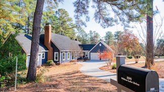 296 Willow Lake Dr, Aiken, SC 29803