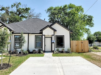 4214 Weaver Rd Unit 2, Houston, TX 77016