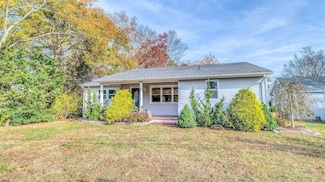 906 New Rd, Somers Point, NJ 08244