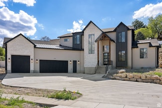 11896 S Reeves Ln, Riverton, UT 84065