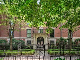 3030 N Lake Shore Dr Unit PH401, Chicago, IL 60657