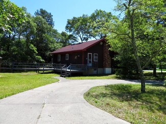 28 Sherwood Rd, Harwich, MA 02645