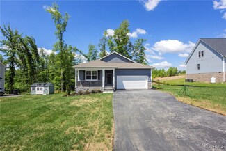 39 Our Way Dr, Kilmarnock, VA 22482