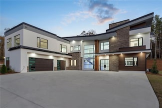 1678 Thomas Dr, Hoschton, GA 30548