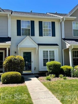 2936 Mayer House Ct, Charlotte, NC 28214