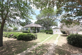 6359 Cooksey Rd, Adkins, TX 78101