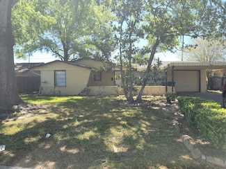 5934 Ridgeway Dr, Houston, TX 77033