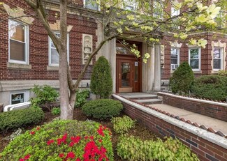 131 Park Dr Unit G2, Boston, MA 02215