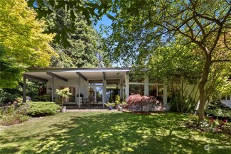 116 Cedar Crest Ln, Bellevue, WA 98004