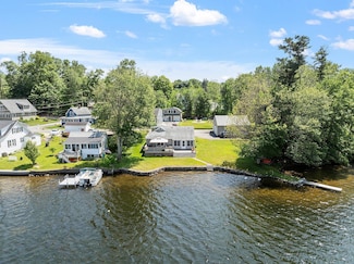 4 Shore Dr, Hampstead, NH 03841