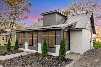 504 Hartsville Pike, Lebanon, TN 37087