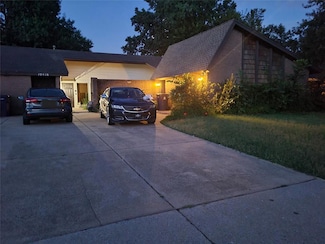 10416 Paisley Rd, Yukon, OK 73099