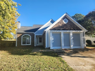 1336 Yorkdale Dr, Charlotte, NC 28217