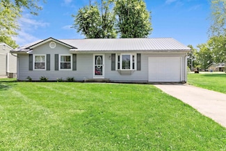 906 E North St E, Gas City, IN 46933
