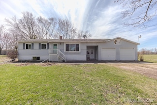11665 S Gordon Ave, Grant, MI 49327
