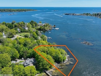 6 Follett Ln, Kittery, ME 03905