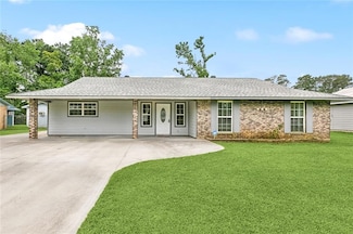 8752 Leisure Dr, Denham Springs, LA 70726