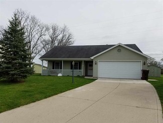 517 Cadillac St, Ligonier, IN 46767