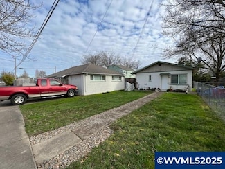 1815 Elm (-1835) St SW, Albany, OR 97321