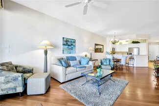 400 Flagship Dr Unit 905, Naples, FL 34108