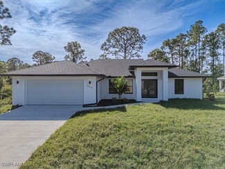 3751 Kilarney St, Lehigh Acres, FL 33905