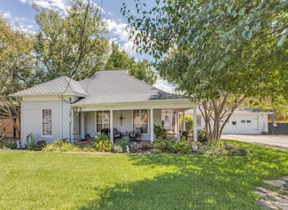 932 Williams St, Rockwall, TX 75087