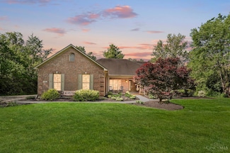 1885 Greentree Rd, Lebanon, OH 45036