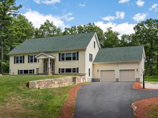 2094 Quaker St, Northbridge, MA 01534